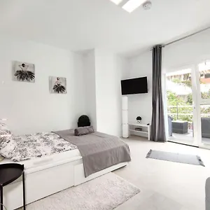  Apartment Apartments Fantastico Puerto De La Cruz With Balcony, Terrace, Air Conditioning And Free Parking, Ideal For Couples And Solo Travelers